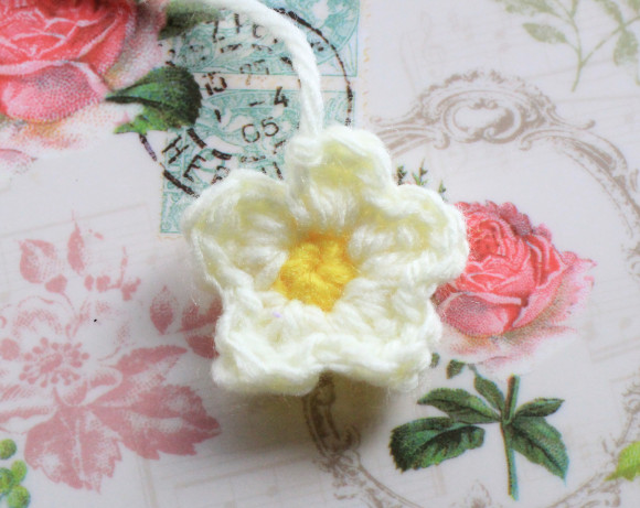 かぎ針でお花のモチーフの編み方